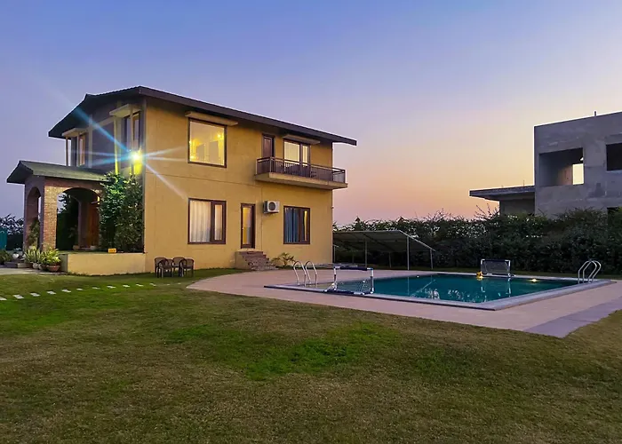 Alaya Stays 3 Bhk Farmhouse Wit Pvt Pool & Garden - Anantara
